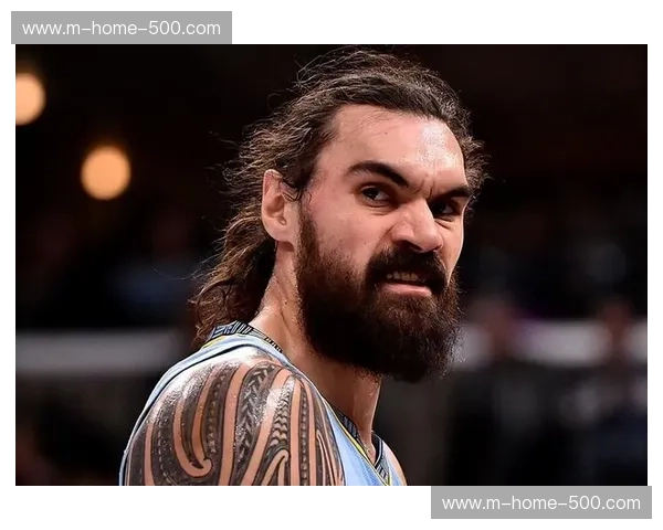 泰勒·亚当斯内侧副韧带撕裂，美国队中场核心将缺阵三个月